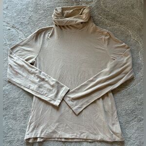 Japon et Chine Beige Loose Turtleneck Long Sleeve Top